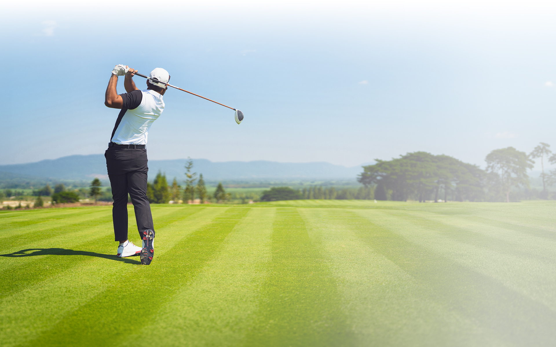 golfer swinging